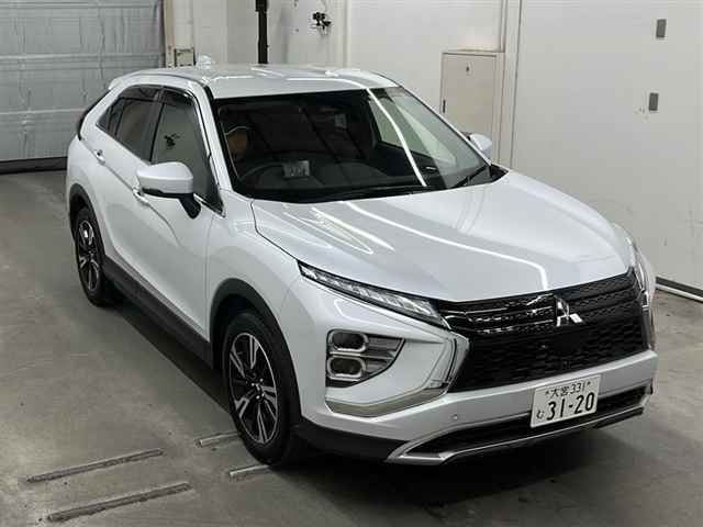 20385 MITSUBISHI ECLIPSE CROSS GK1W 2021 г. (MIRIVE Saitama)